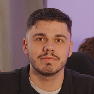 Photo de Néo, responsable des Opérations et de l'Automatisation chez Symbioz